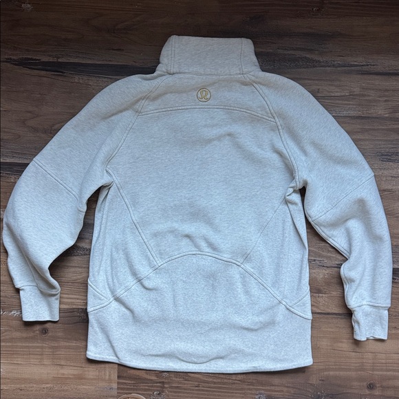 VGUC Women’s Lululemon 
Scuba Oversized Funnel-Neck Half Zip Long 
Size XS/S - Picture 6 of 7